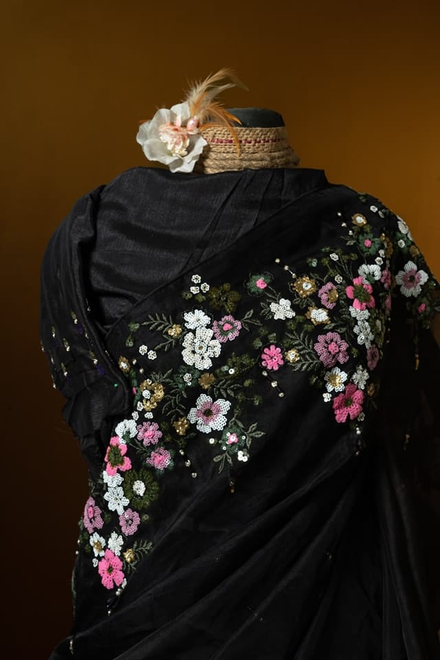 Kusum kanon moslin and chinon silk saree - Image 3