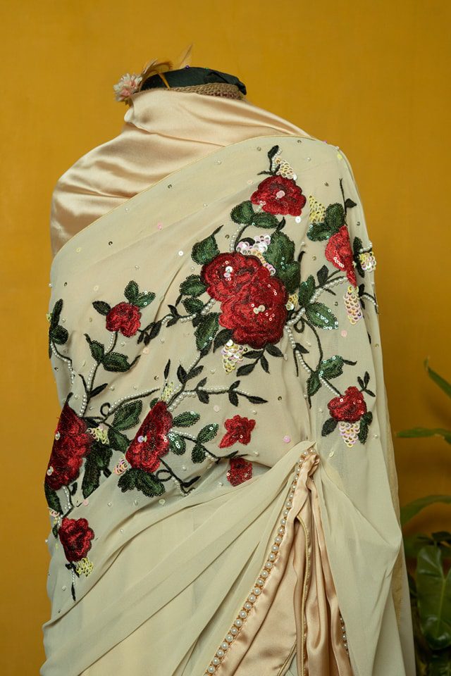 Crepe Georgette Carnation Floral Work Saree with Pearl Sequins - Image 2