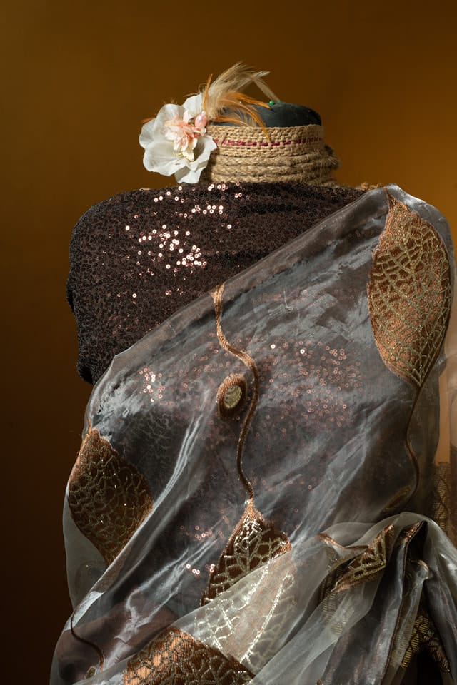 Kusum Kanon Luxury Organza Saree with Floral Embroidery - Image 2
