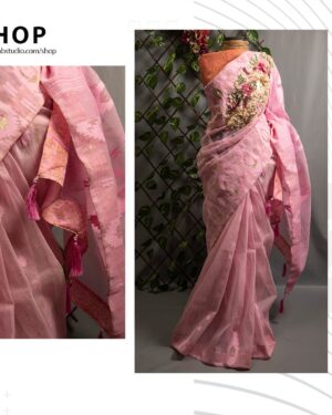Dhakai Jamdani Carnation Saree