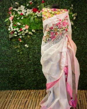 Dhakai Jamdani Carnation Saree