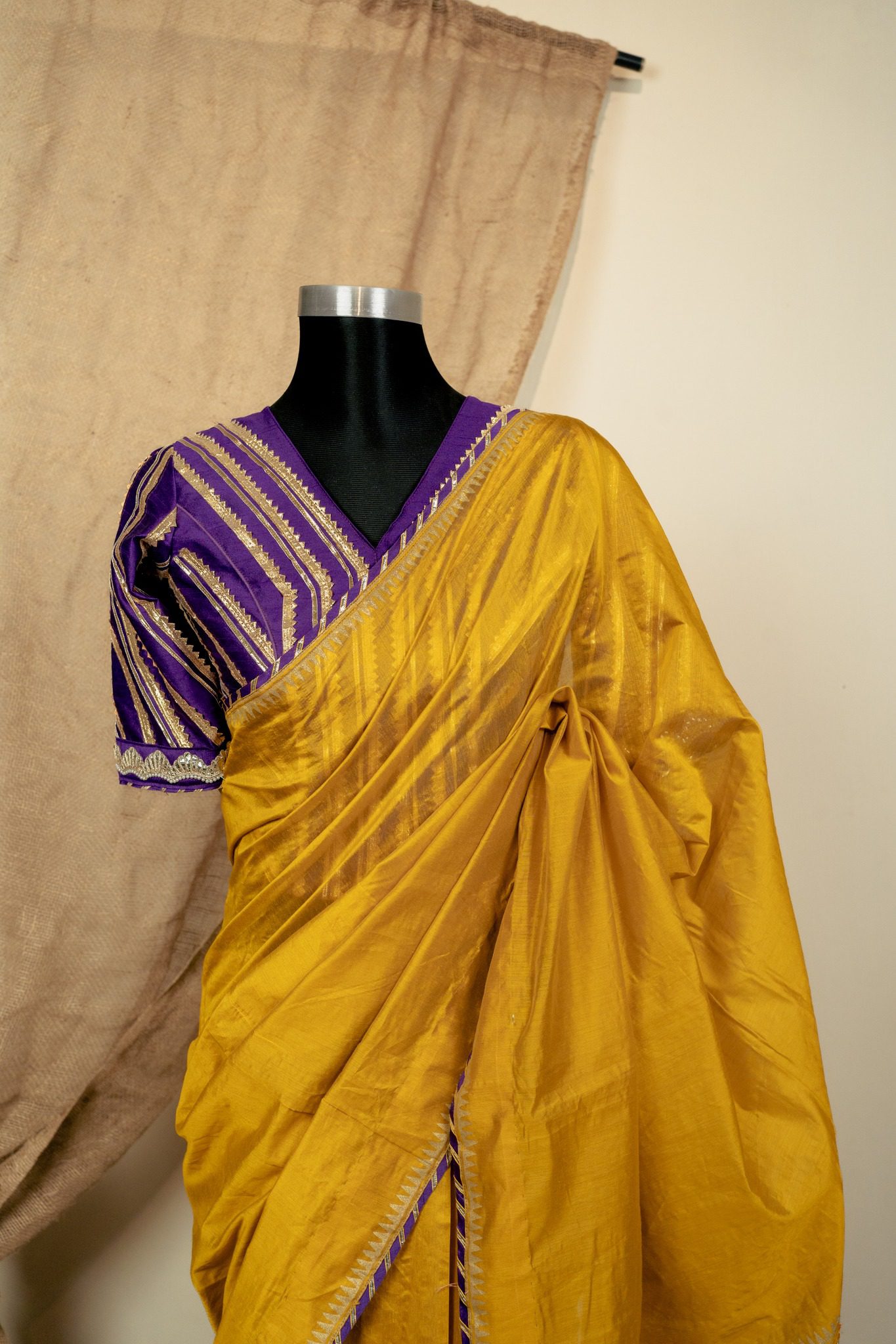 Chunri Kota Block Print Saree with Embroidery and Beads - Image 2