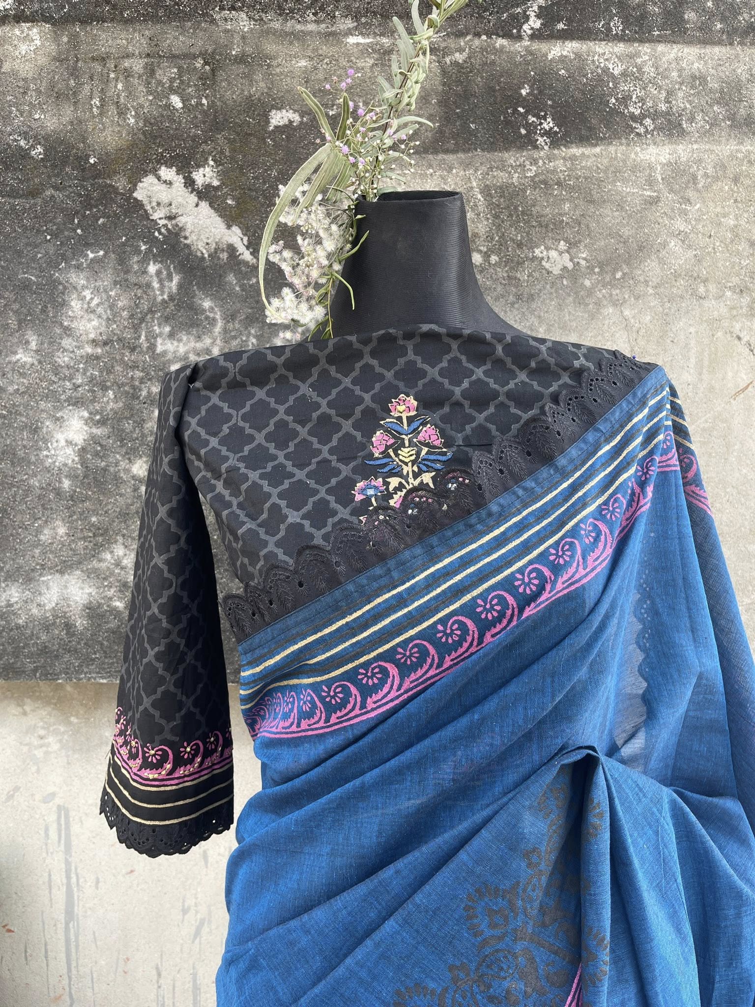 handloom block print cotton saree - Image 2