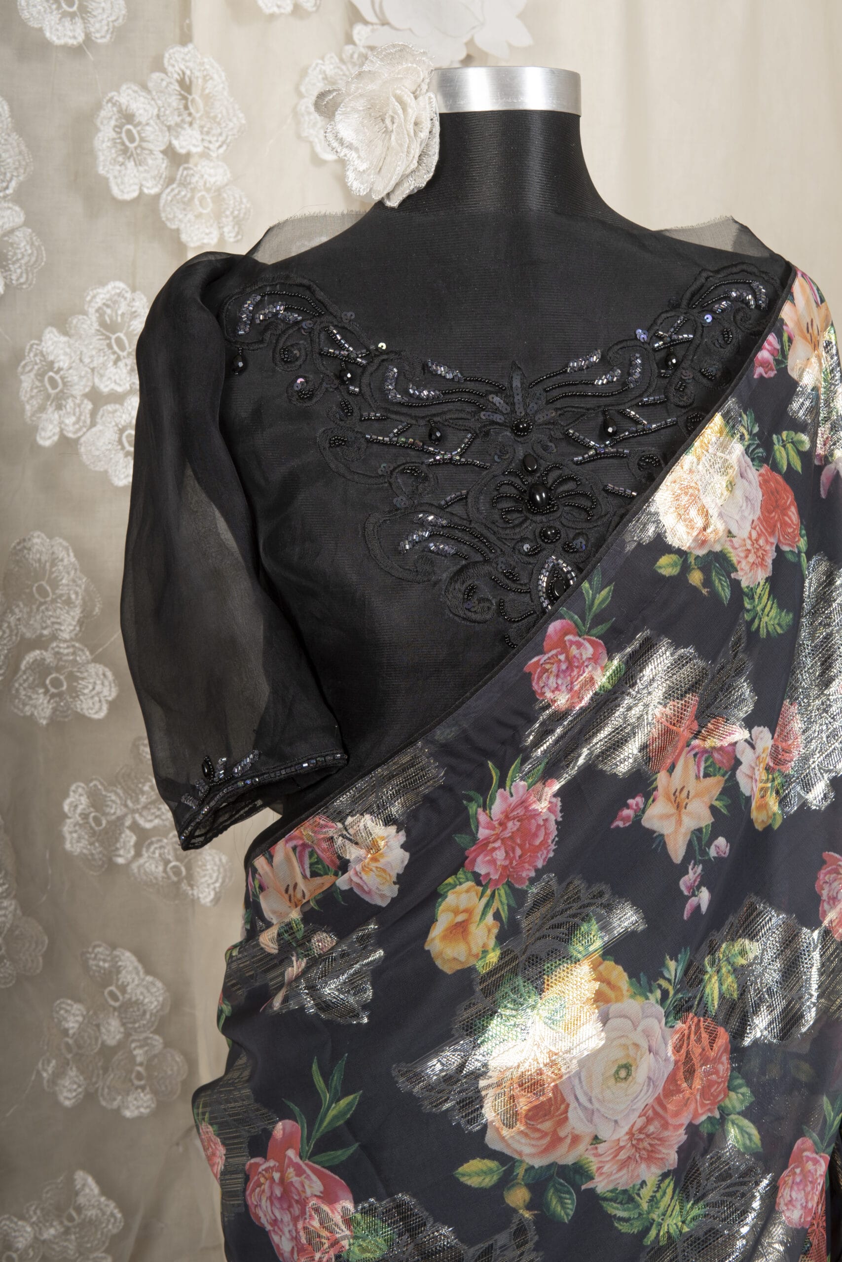 Floral Printed Organza & Chinon Silk Saree - Image 2