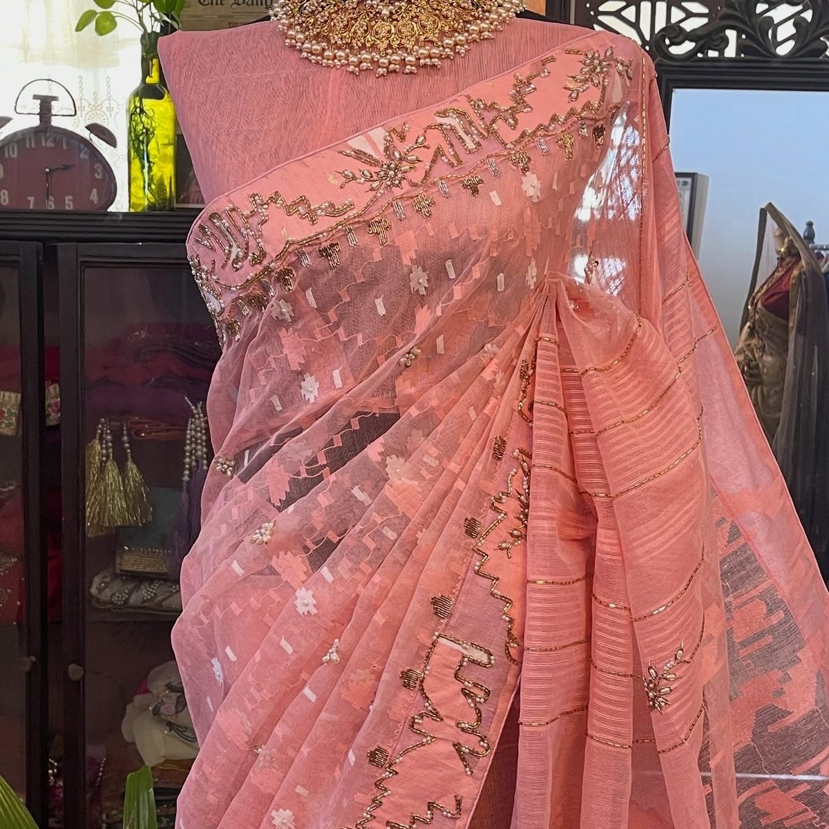 Hand Zardosi Jamdani · Red & Gold Edit