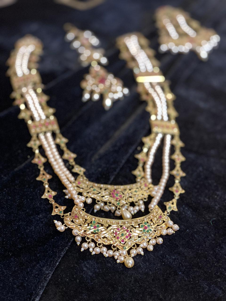 Shahnaz Tiered Pearl Sita-Haar — gold-tone jewellery with pearl-look bead details