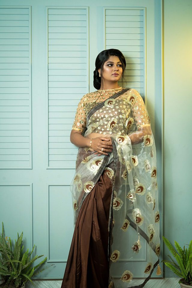 Kusum Kanon Luxury Organza Saree with Floral Embroidery