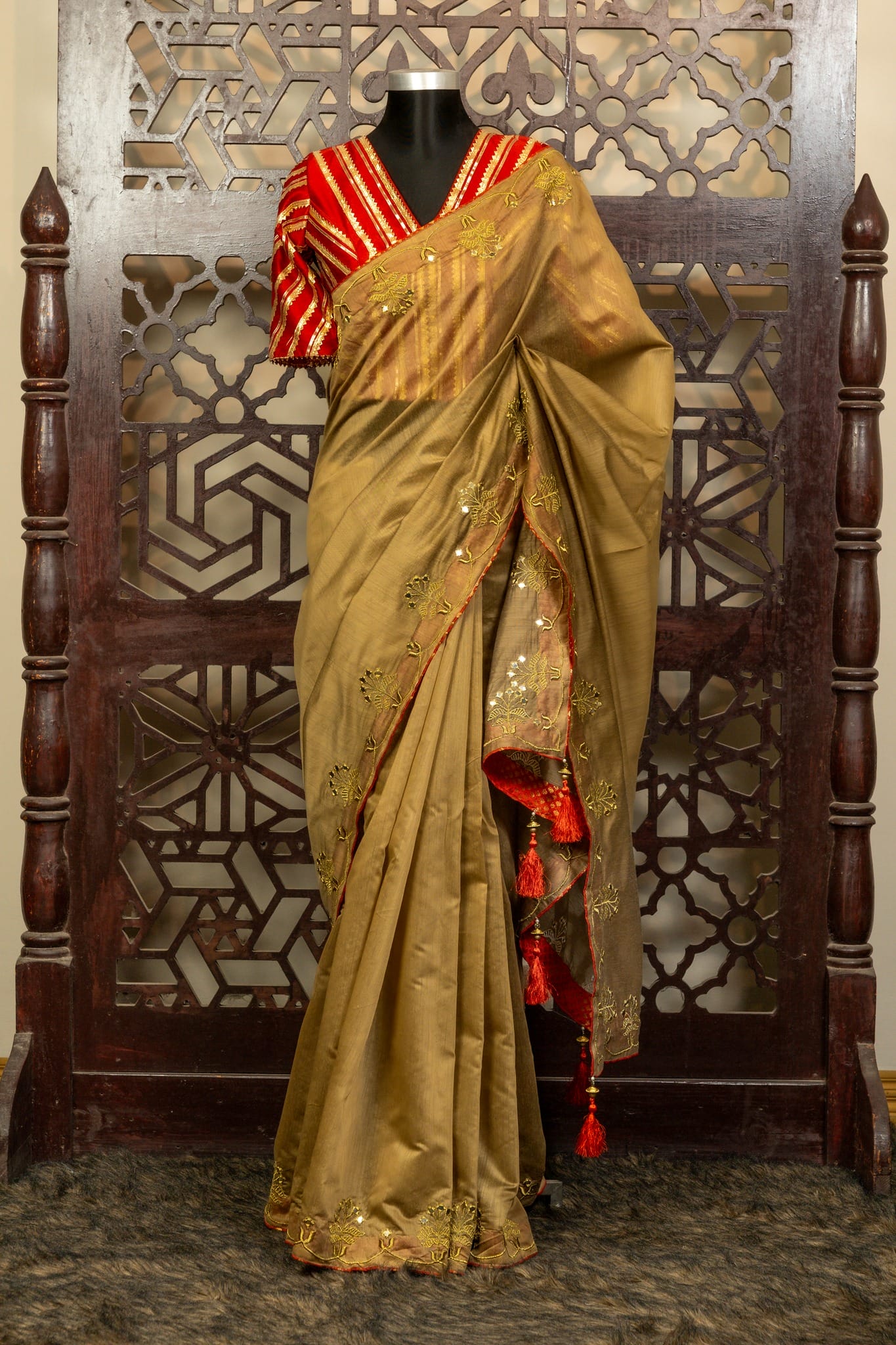 Chunri Kota Saree with Embroidery & Dollar work