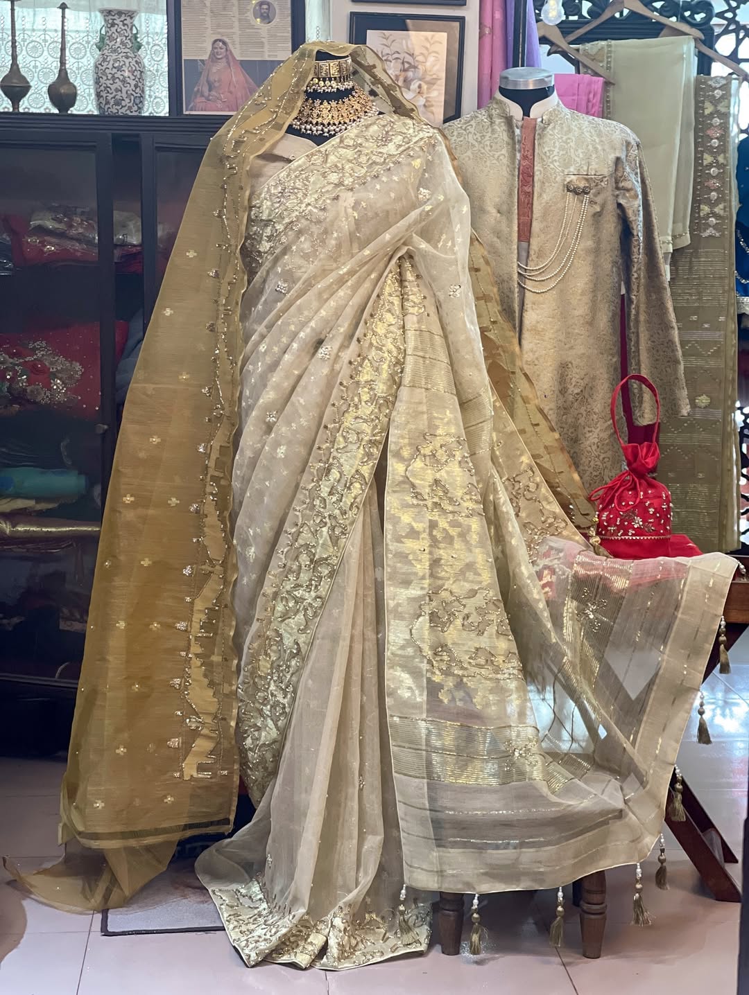 Golden Amber 84-Count Jamdani Saree