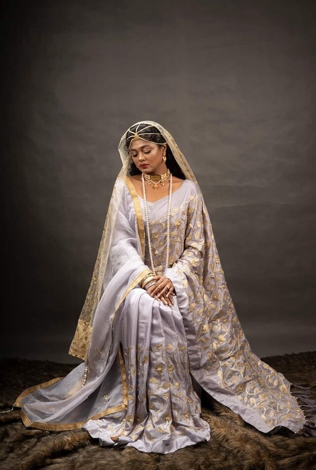 Elegant Aari Embroidery Silk Saree