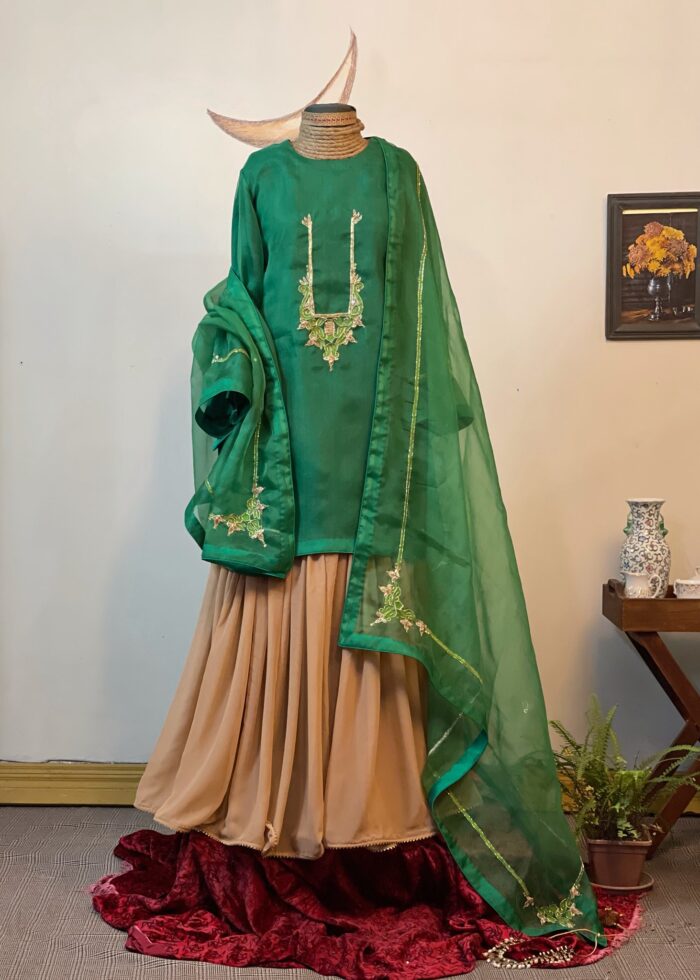 Statement Green Muslin Kameez