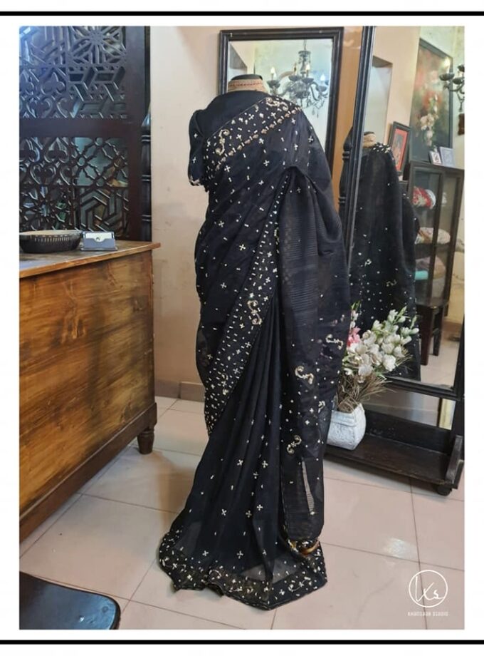 Dhakai Jamdani Embellished Saree