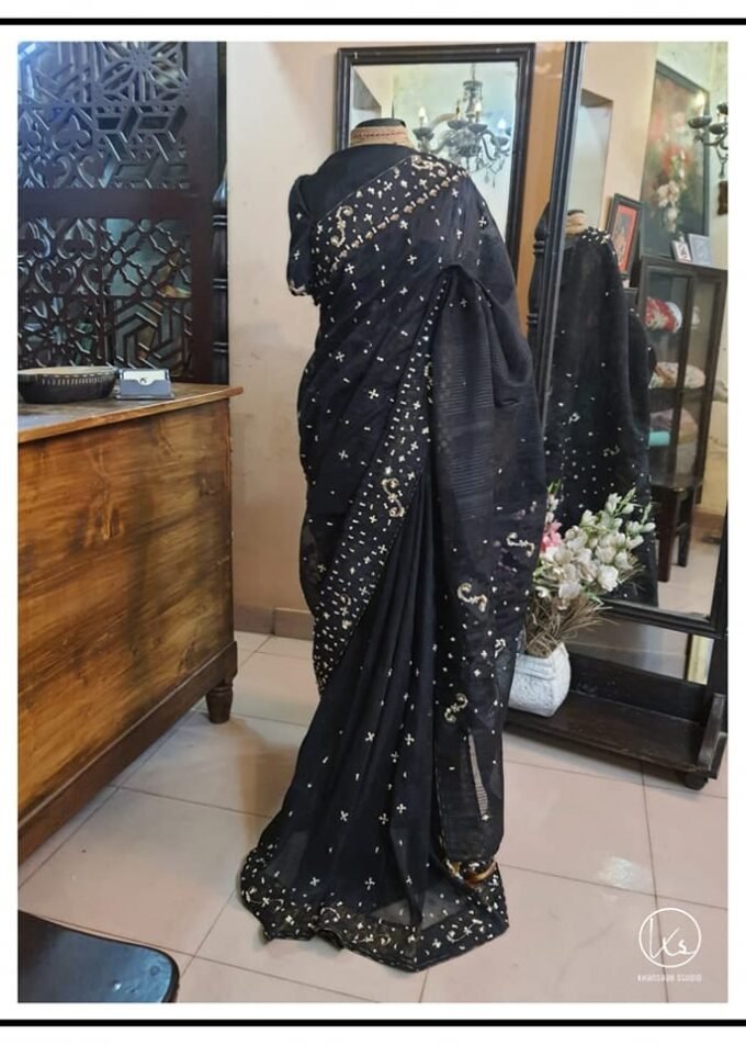 Dhakai Jamdani Embellished Saree