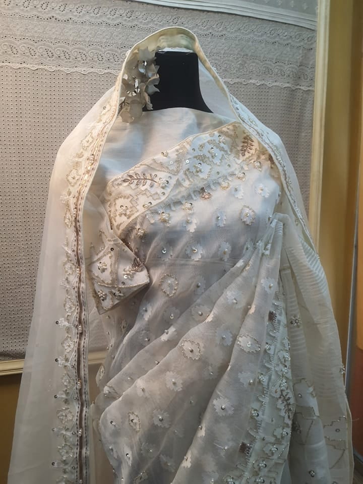 Dhakai Jamdani Embellished Saree - Image 3