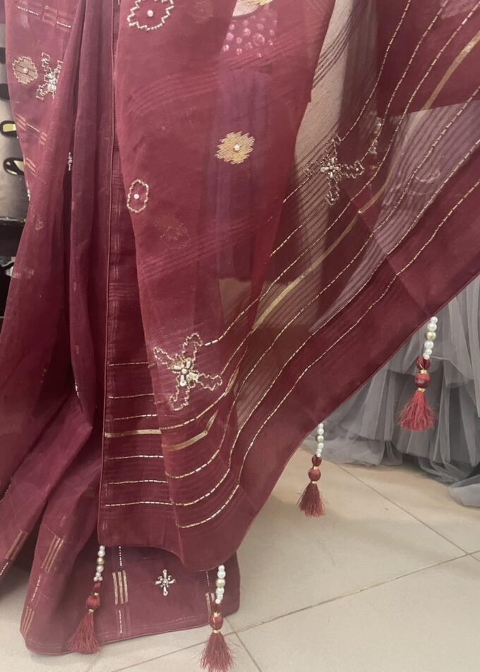 Dhakai Jamdani Embellished Saree