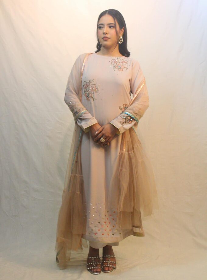 Noor-e-Chand Designer Kameez Set