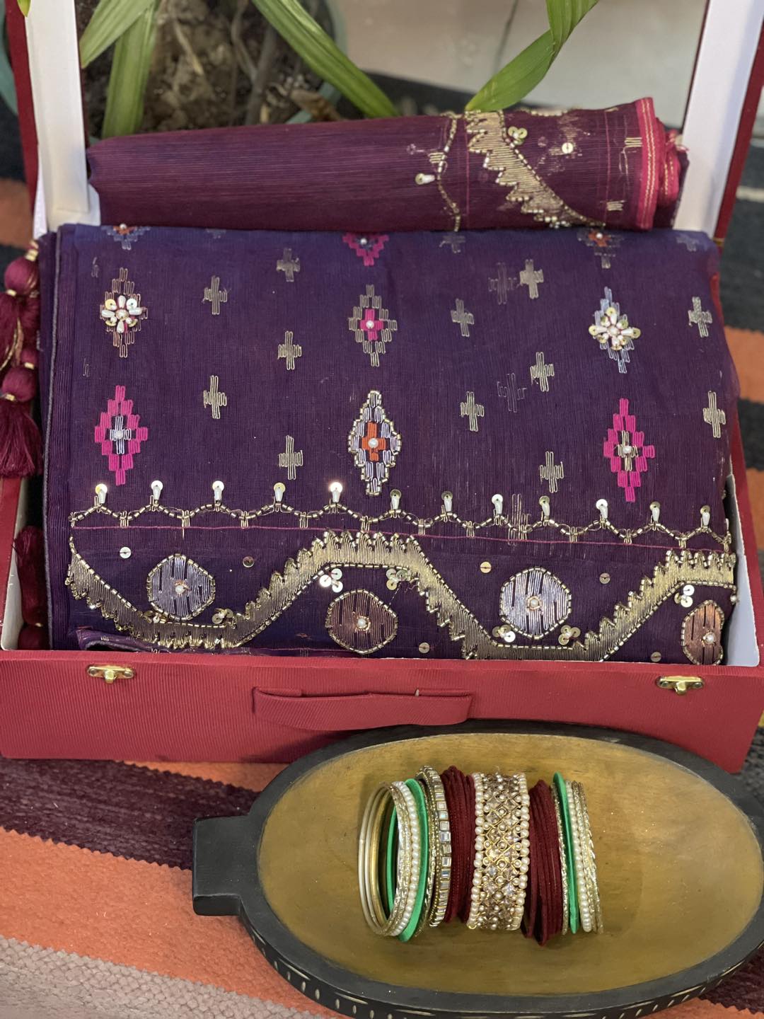 Jam Embellished Jamdani Bridal Saree - Image 3