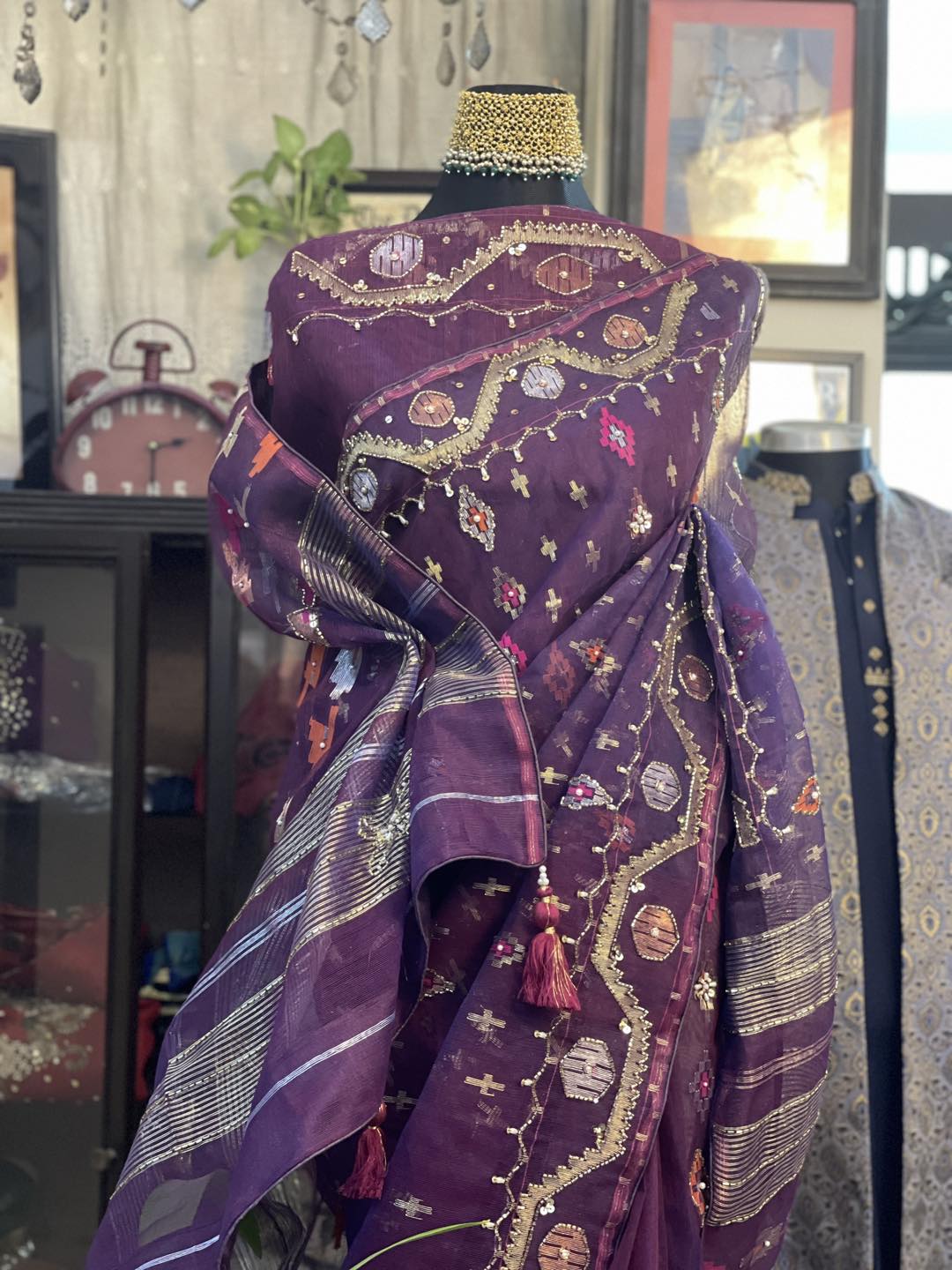 Jam Embellished Jamdani Bridal Saree - Image 2