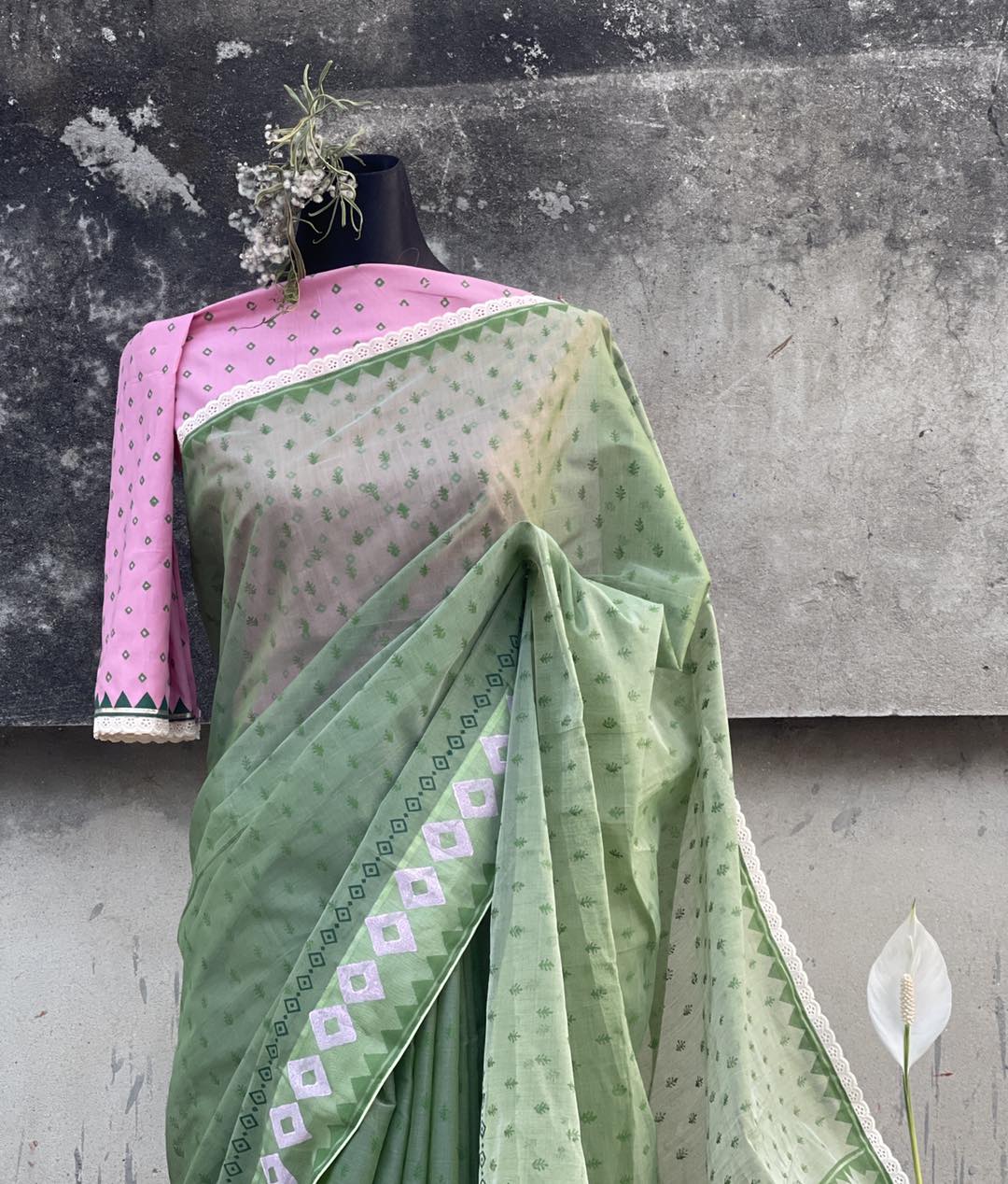 handloom block print cotton saree - Image 2