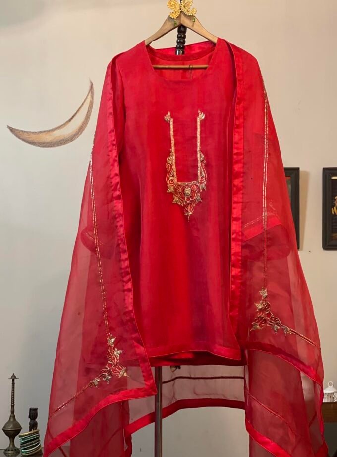 Statement Red Muslin Kameez