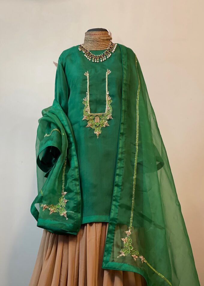 Statement Green Muslin Kameez