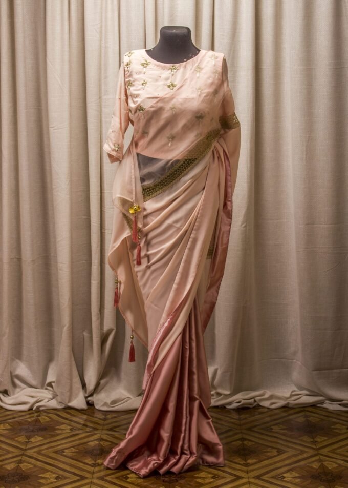 Golden Lace Muslin-Samusilk Saree with Pitta Nakshi work Blouse
