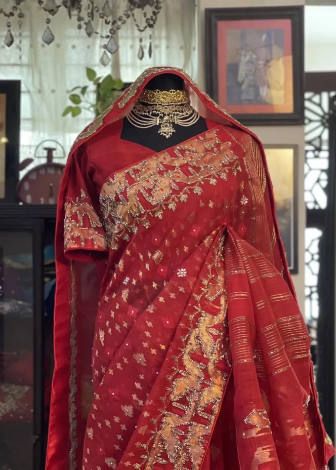 Embellished Dhakai Jamdani Saree in Stone Taupe
