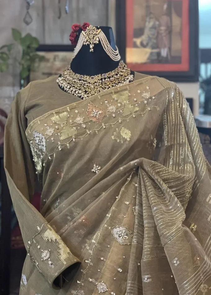Embellished Dhakai Jamdani Saree in Stone Taupe
