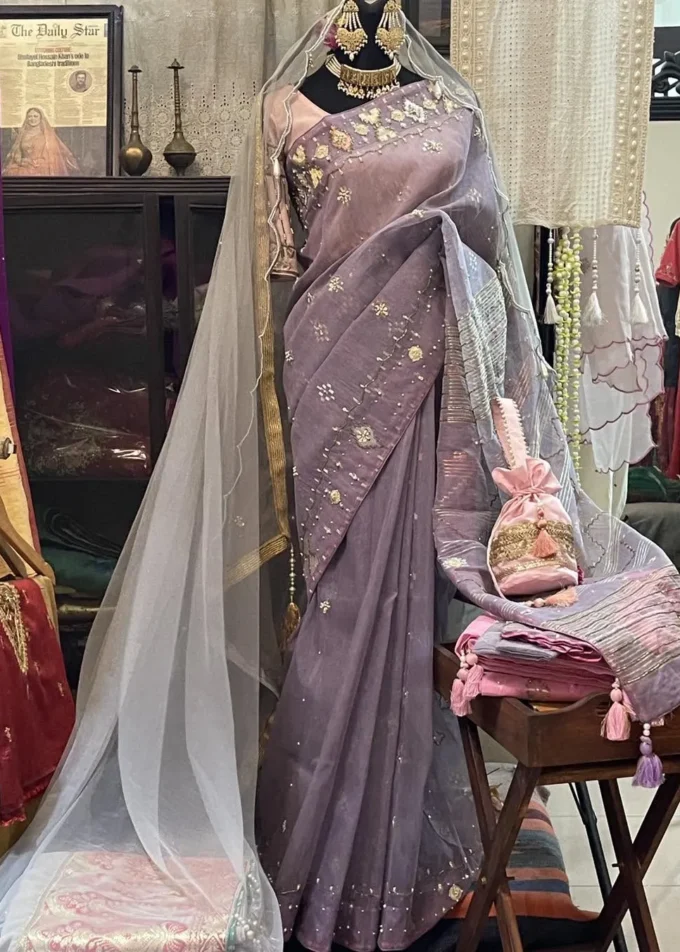 Embellished Dhakai Jamdani Saree in Lavender Blush