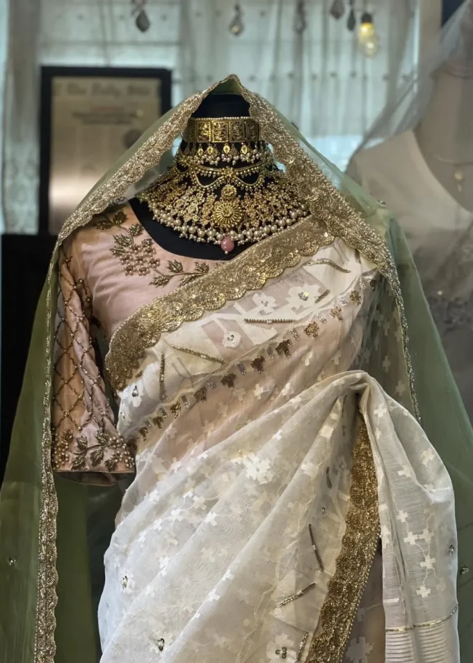 Ivory Embellished Dhakai Jamdani Bridal Saree