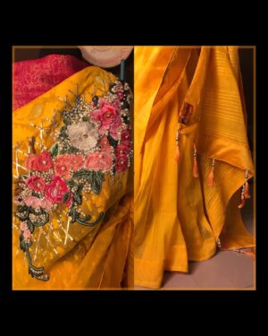 Dhakai Jamdani Carnation Saree